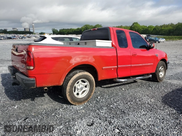 1998 Ford F-150 z VIN 1FTZX17W8WNC34501, wystawiony jako Copart lot #54675995 z przebiegiem 124 628 mil mil oraz Szkoda całkowita • Salvage title. Historia ofert i sprzedaży dostępna na DreamBid. Obrazek 3.