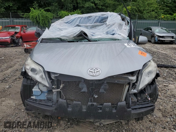 2016 Toyota Sienna LE AAS with VIN 5TDKK3DC1GS702120, listed as a Copart auction lot 67185464 with Not Provided miles and Salvage Title. Bid and sale history available at DreamBid. Image 5.