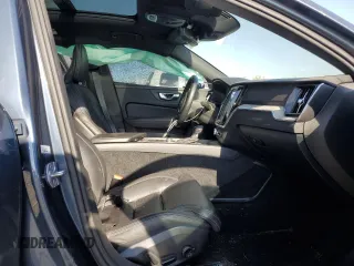 2019 Volvo S60 Inscription with VIN 7JRA22TL4KG004497, listed as a Copart auction lot 76272604 with 84,240 mi miles and Clean Title. Bid and sale history available at carsss.com. Image 7.