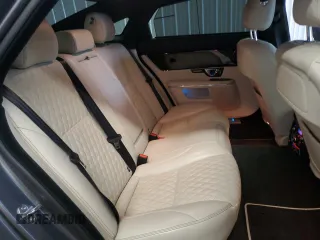 2019 Jaguar XJ Portfolio with VIN SAJWA2G71K8W19797, listed as a Copart auction lot 54133195 with 57,446 mi miles and Salvage Title. Bid and sale history available at DreamBid. Image 10.