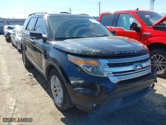 2014 Ford Explorer XLT with VIN 1FM5K7D99EGB77416, listed as a IAAI auction lot 41667347 with 148,242 mi miles. Bid and sale history available at carsss.com. Image 1.