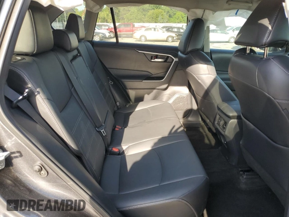 2021 Toyota RAV4 XLE Premium с VIN 2T3A1RFV7MC207416, выставлен на аукционе Copart как лот 54402225 с пробегом 70 597 миль миль и Списание • Salvage title. История ставок и продаж доступна на DreamBid. Изображение 11.