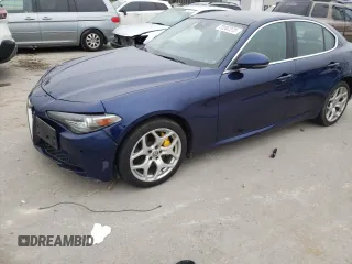 2018 Alfa Romeo Giulia Ti Sport with VIN ZARFAEEN7J7576353, listed as a Copart auction lot 72207272 with 31,743 mi miles. Bid and sale history available at carsss.com. Image 1.
