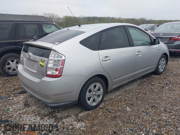 2007 Toyota Prius with VIN JTDKB20U877611929, listed as a IAAI auction lot 42082384 with Not Provided miles. Bid and sale history available at carsss.com. Image 4.