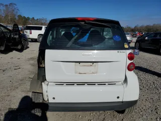2012 Smart fortwo Pure z VIN WMEEJ3BA1CK559092, wystawiony jako Copart lot #85506924 z przebiegiem 47 806 mil mil oraz Szkoda całkowita • Salvage title. Historia ofert i sprzedaży dostępna na DreamBid. Obrazek 6.