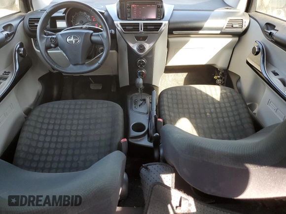 2014 Scion iQ with VIN JTNJJXB0XEJ029610, listed as a Copart auction lot 46700905 with 135,381 mi miles and Salvage Title. Bid and sale history available at carsss.com. Image 8.