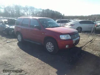 2007 Mercury Mariner Luxury with VIN 4M2YU91157KJ09372, listed as a IAAI auction lot 38729017 with 999,999 mi miles. Bid and sale history available at carsss.com. Image 1.