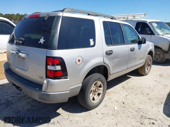 2006 Ford Explorer XLS with VIN 1FMEU62EX6UA48060, listed as a IAAI auction lot 41663300 with 227,296 mi miles. Bid and sale history available at carsss.com. Image 4.