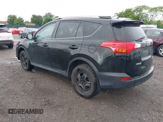 2015 Toyota RAV4 LE with VIN 2T3BFREVXFW356959, listed as a IAAI auction lot 42472457 with Not provided miles and . Bid and sale history available at DreamBid. Image 3.