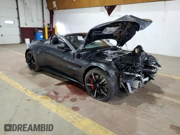 2021 Aston Martin Vantage z VIN SCFSMGBW2MGP05338, wystawiony jako Copart lot #80123274 z przebiegiem Nie podano mil oraz Szkody całkowita. Historia ofert i sprzedaży dostępna na DreamBid. Obrazek 4.