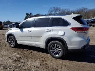 2017 Toyota Highlander XLE with VIN 5TDJZRFH2HS517353, listed as a Copart auction lot 46325805 with 124,249 mi miles and Salvage Title. Bid and sale history available at carsss.com. Image 2.
