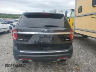 2018 Ford Explorer Platinum z VIN 1FM5K8HT9JGB29209, wystawiony jako Copart lot #58173395 z przebiegiem 137 640 mil mil oraz Szkoda całkowita • Salvage title. Historia ofert i sprzedaży dostępna na DreamBid. Obrazek 6.