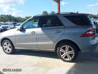 2014 Mercedes-Benz M-Class ML 350 BlueTEC with VIN 4JGDA2EB6EA275759, listed as a IAAI auction lot 40403071 with 75,095 mi miles. Bid and sale history available at carsss.com. Image 14.