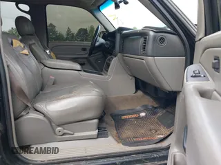2005 Chevrolet Avalanche LS with VIN 3GNEC12Z55G210554, listed as a IAAI auction lot 41980836 with 269,125 mi miles and . Bid and sale history available at DreamBid. Image 5.