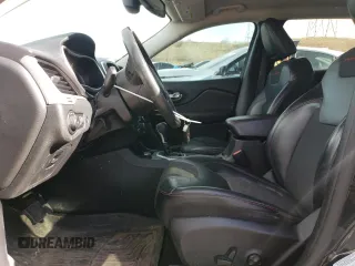 2016 Jeep Cherokee Trailhawk with VIN 1C4PJMBSXGW131199, listed as a Copart auction lot 49292505 with 97,359 mi miles and Salvage Title. Bid and sale history available at DreamBid. Image 7.