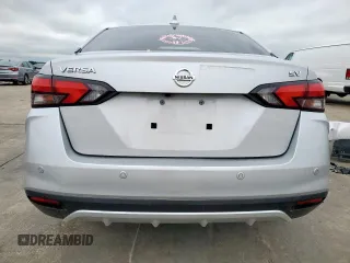 2021 Nissan Versa SV z VIN 3N1CN8EV3ML833899, wystawiony jako Copart lot #55991235 z przebiegiem 65 021 mil mil oraz Szkoda całkowita • Salvage title. Historia ofert i sprzedaży dostępna na DreamBid. Obrazek 6.