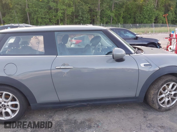 2019 MINI Hardtop Cooper with VIN WMWXP5C57K2H30039, listed as a IAAI auction lot 42301699 with 67,473 mi miles and . Bid and sale history available at DreamBid. Image 14.