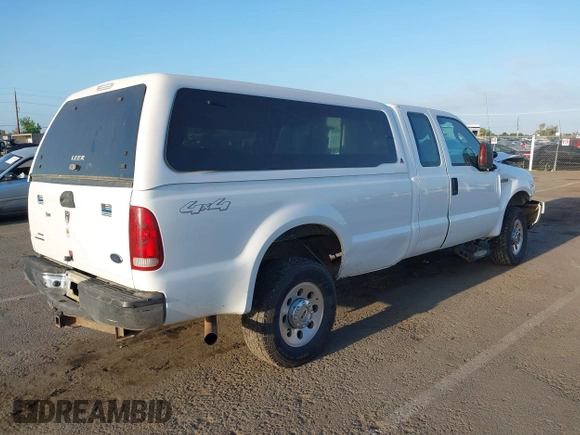 2005 Ford Super Duty F-250 XL with VIN 1FTSX21Y25EB33793, listed as a IAAI auction lot 42068623 with 128,726 mi miles. Bid and sale history available at carsss.com. Image 4.