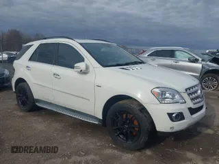 2011 Mercedes-Benz M ML 350 BlueTEC with VIN 4JGBB2FB7BA701618, listed as a IAAI auction lot 42071314 with 161,208 mi miles. Bid and sale history available at carsss.com. Image 1.