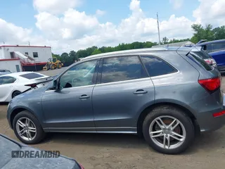 2013 Audi Q5 Premium Plus с VIN WA1DGAFP8DA094453, выставлен на аукционе IAAI как лот 42737427 с пробегом 138 769 миль миль и . История ставок и продаж доступна на DreamBid. Изображение 13.