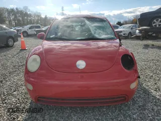 2005 Volkswagen New Beetle Coupe GL with VIN 3VWBK31C25M411138, listed as a Copart auction lot 81257144 with 119,906 mi miles and Salvage Title. Bid and sale history available at carsss.com. Image 5.