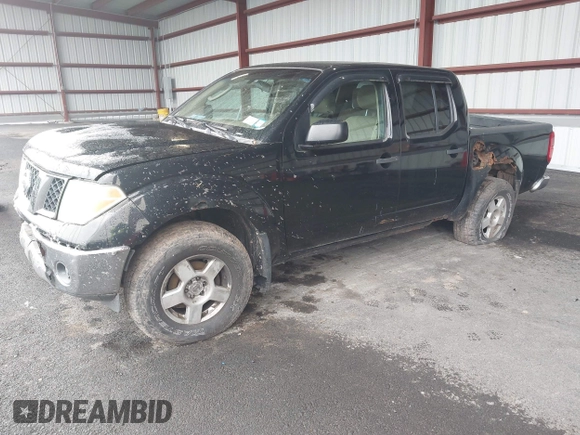 2006 Nissan Frontier SE z VIN 1N6AD07W06C420090, wystawiony jako IAAI lot #41999474 z przebiegiem 112 400 mil mil oraz . Historia ofert i sprzedaży dostępna na DreamBid. Obrazek 2.