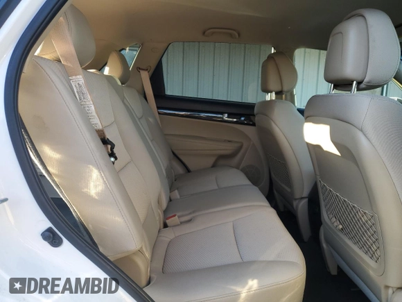 2011 Kia Sorento LX with VIN 5XYKTCA13BG164946, listed as a Copart auction lot 49816605 with 81,404 mi miles and Salvage Title. Bid and sale history available at DreamBid. Image 11.