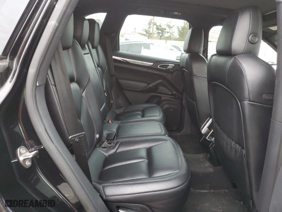 2018 Porsche Cayenne S with VIN WP1AB2A23JLA60752, listed as a Copart auction lot 44623825 with 86,605 mi miles and Salvage Title. Bid and sale history available at carsss.com. Image 11.