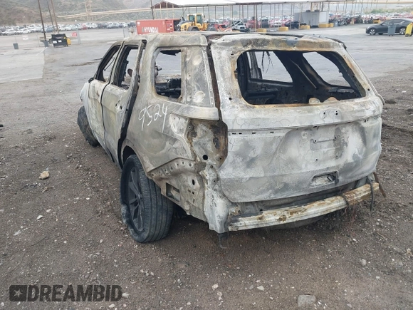 2019 Ford Explorer XLT z VIN 1FM5K7D82KGA09524, wystawiony jako IAAI lot #42397174 z przebiegiem Nie podano mil oraz . Historia ofert i sprzedaży dostępna na DreamBid. Obrazek 3.