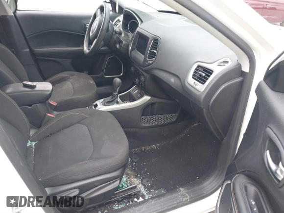 2020 Jeep Compass Sport z VIN 3C4NJCAB9LT218479, wystawiony jako IAAI lot #41533257 z przebiegiem 119 963 mil mil oraz . Historia ofert i sprzedaży dostępna na DreamBid. Obrazek 5.