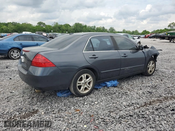 2006 Honda Accord EX-L z VIN 1HGCM56826A163491, wystawiony jako Copart lot #54251235 z przebiegiem 196 630 mil mil oraz Szkoda całkowita • Salvage title. Historia ofert i sprzedaży dostępna na DreamBid. Obrazek 3.