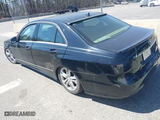 2010 Mercedes-Benz E-Class E 550 Luxury with VIN WDDHF9AB0AA136555, listed as a IAAI auction lot 42069576 with 129,775 mi miles. Bid and sale history available at carsss.com. Image 3.