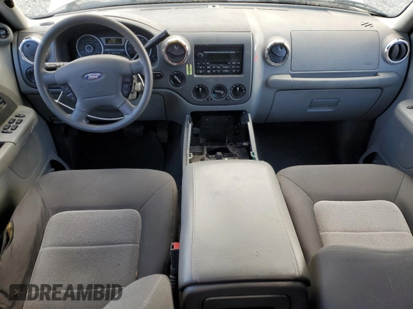 2006 Ford Expedition Special Service with VIN 1FMPU16586LA59036, listed as a Copart auction lot 48823295 with 263,509 mi miles and Clean title. Bid and sale history available at DreamBid. Image 8.