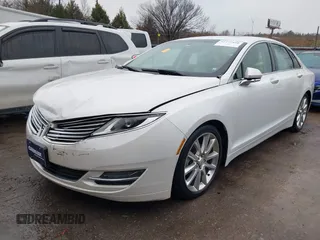 2015 Lincoln MKZ Hybrid with VIN 3LN6L2LU3FR612824, listed as a IAAI auction lot 41475840 with 122,499 mi miles and . Bid and sale history available at carsss.com. Image 2.