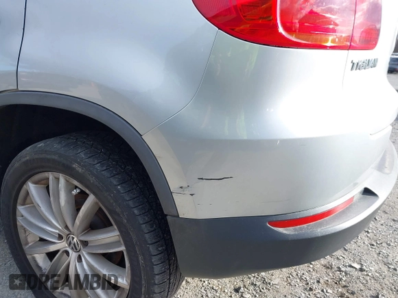 2012 Volkswagen Tiguan SE with VIN WVGAV7AX2CW543003, listed as a IAAI auction lot 41803970 with 187,639 mi miles and . Bid and sale history available at DreamBid. Image 15.