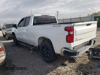 2020 Chevrolet Silverado 1500 LT with VIN 1GCRYDED6LZ172035, listed as a Copart auction lot 45418165 with 55,285 mi miles and Salvage Title. Bid and sale history available at carsss.com. Image 2.