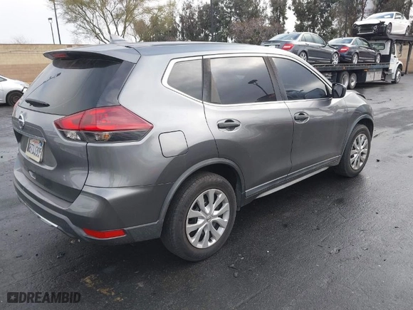2020 Nissan Rogue SV with VIN KNMAT2MT8LP528862, listed as a IAAI auction lot 41762081 with 88,325 mi miles. Bid and sale history available at carsss.com. Image 4.