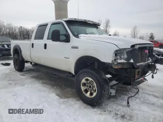 2006 Ford F-350 XL with VIN 1FTWW31P36EA45337, listed as a Copart auction lot 44967645 with 208,916 mi miles and Clean Title. Bid and sale history available at DreamBid. Image 4.