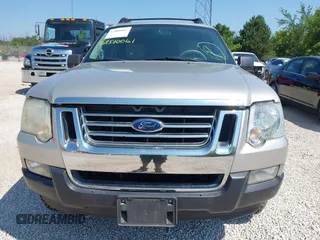 2007 Ford Explorer Sport Trac XLT z VIN 1FMEU51K37UB56300, wystawiony jako IAAI lot #42800061 z przebiegiem 177 751 mil mil oraz . Historia ofert i sprzedaży dostępna na DreamBid. Obrazek 6.