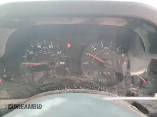 2008 Jeep Wrangler X с VIN 1J4FZ24188L503312, выставлен на аукционе Copart как лот 62013324 с пробегом 174 344 миль миль и Списание • Salvage title. История ставок и продаж доступна на DreamBid. Изображение 9.