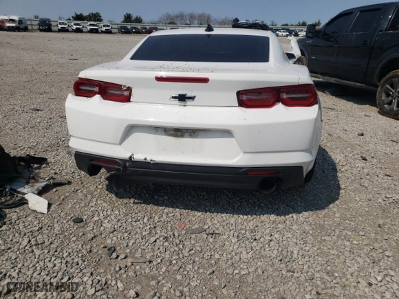 2019 Chevrolet Camaro 2LT with VIN 1G1FC1RXXK0114008, listed as a Copart auction lot 70623814 with 0 mi miles and Salvage Title. Bid and sale history available at carsss.com. Image 6.