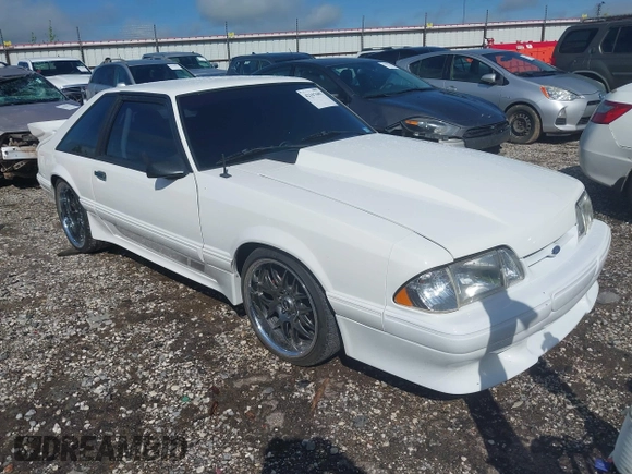 1989 Ford Mustang z VIN 1FABP41E1KF170203, wystawiony jako IAAI lot #42167685 z przebiegiem 91 032 mil mil oraz . Historia ofert i sprzedaży dostępna na DreamBid. Obrazek 1.