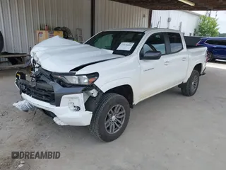 2023 Chevrolet Colorado 4WD LT z VIN 1GCPTCEK0P1221796, wystawiony jako IAAI lot #42076600 z przebiegiem 23 262 mil mil oraz . Historia ofert i sprzedaży dostępna na DreamBid. Obrazek 18.