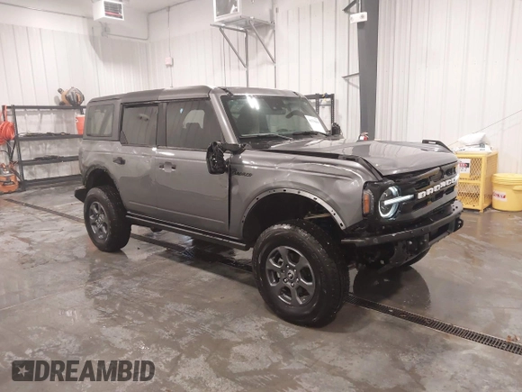 2022 Ford Bronco with VIN 1FMEE5DP5NLA92073, listed as a IAAI auction lot 41270416 with 39,868 mi miles. Bid and sale history available at carsss.com. Image 1.