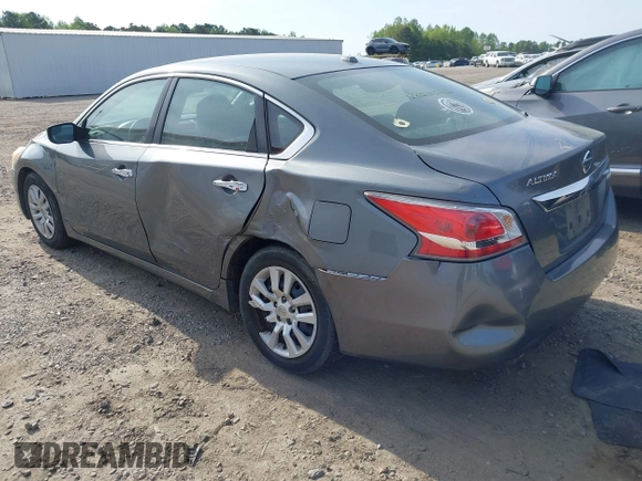 2015 Nissan Altima S with VIN 1N4AL3AP1FN324035, listed as a IAAI auction lot 42005278 with 211,529 mi miles and . Bid and sale history available at DreamBid. Image 3.