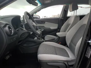2023 Hyundai Kona SE with VIN KM8K2CAB4PU058566, listed as a Copart auction lot 42292065 with 31,967 mi miles and Salvage Title. Bid and sale history available at carsss.com. Image 7.