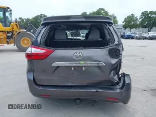 2017 Toyota Sienna XLE z VIN 5TDDZ3DC6HS147381, wystawiony jako IAAI lot #42340349 z przebiegiem 137 246 mil mil oraz . Historia ofert i sprzedaży dostępna na DreamBid. Obrazek 16.