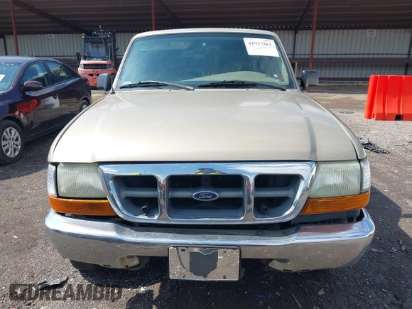 2000 Ford Ranger XL z VIN 1FTYR14V6YTB34235, wystawiony jako IAAI lot #41927861 z przebiegiem 241 851 mil mil oraz . Historia ofert i sprzedaży dostępna na DreamBid. Obrazek 6.