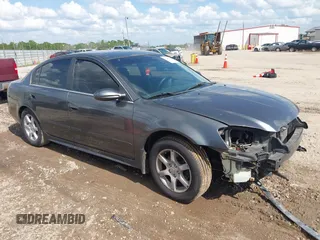 2005 Nissan Altima 2.5 S with VIN 1N4AL11D65C272888, listed as a IAAI auction lot 41895448 with 140,928 mi miles. Bid and sale history available at carsss.com. Image 1.