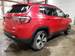 2018 Jeep Compass Latitude z VIN 3C4NJCBB8JT227301, wystawiony jako Copart lot #55670485 z przebiegiem 54 732 mil mil oraz Szkoda całkowita • Salvage title. Historia ofert i sprzedaży dostępna na DreamBid. Obrazek 3.